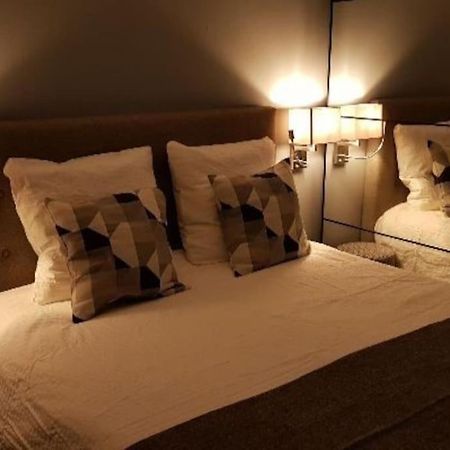 Cosy 3 Pieces En Face De La Gare Apartment ร็องบุยเย ภายนอก รูปภาพ