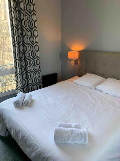 Cosy 3 Pieces En Face De La Gare Apartment ร็องบุยเย ภายนอก รูปภาพ